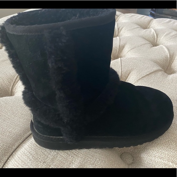 UGG Kids black waterproof suede warm winter boots - Picture 6 of 10